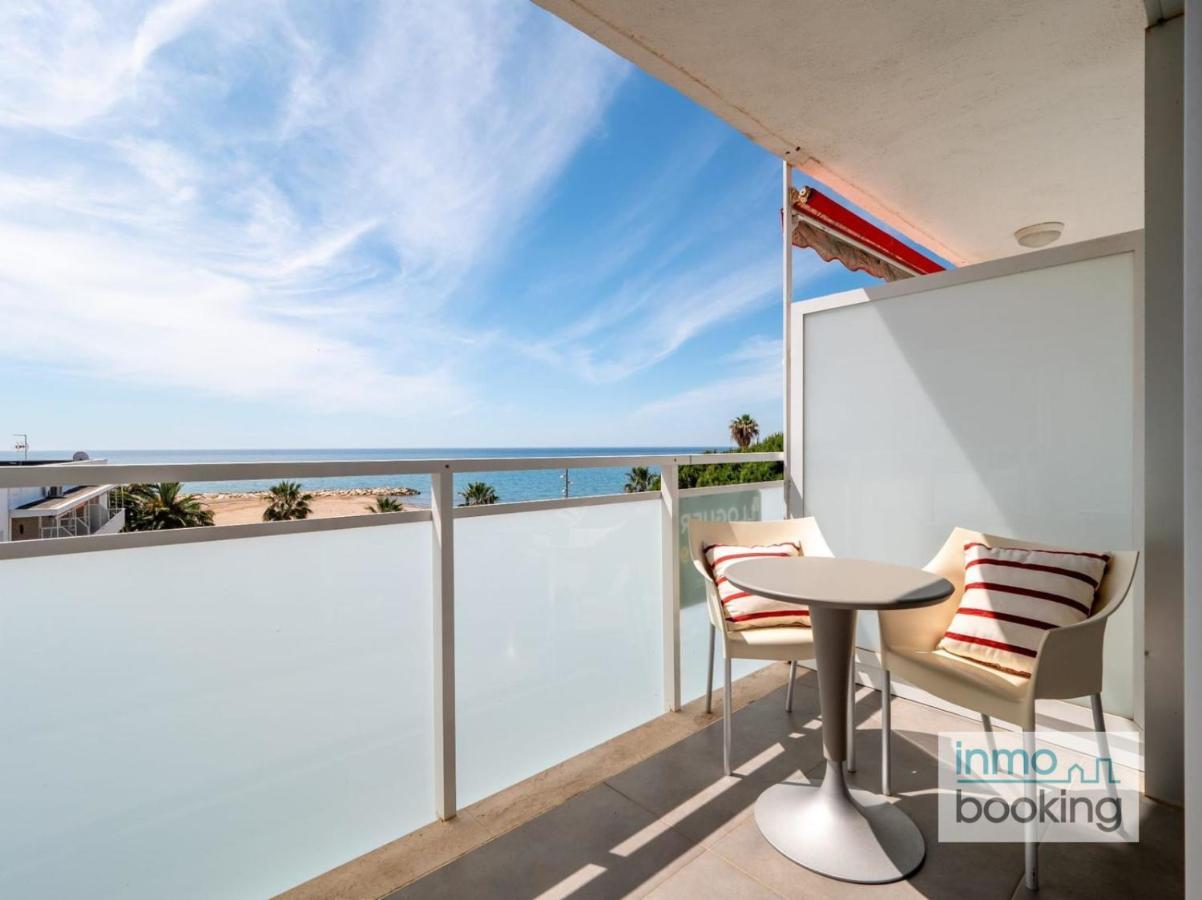 Sun Beach Maripaz, Frontal Al Mar Y Parking カンブリルス エクステリア 写真